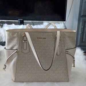 Michael Kors Women's handbag